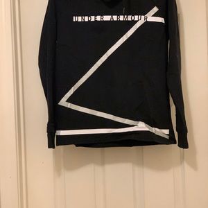 Women’s black under armour hooded sweatshirt